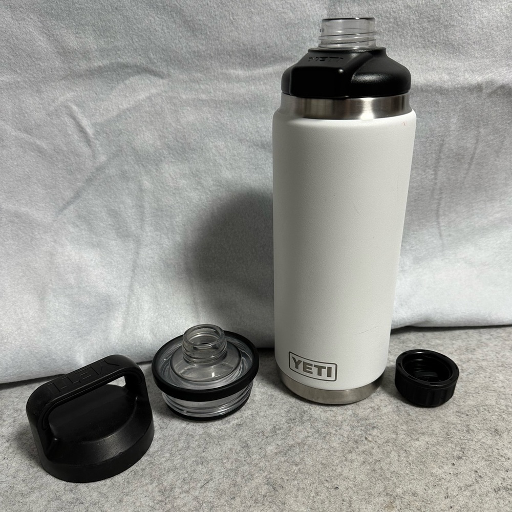 YETI 26 oz Water Bottle in White with Additional Rambler Bottle Magdock Cap